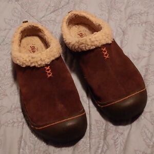 Skechers Brown Mules with Orange Stitch Accents & Cream Lining Size 7 1/2